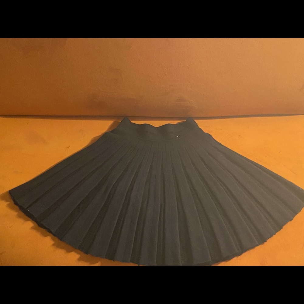 Roberto Cavalli wool flare skirt. Black.